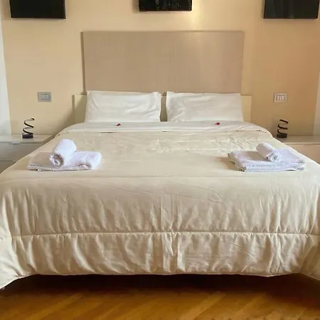 Joe's 3* Carrara